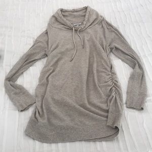 Maternity sweatshirt crowl neck